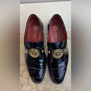 Versace Men's Patent Leather Medusa Loafers in Black w/Gold Detailing Size 43/10